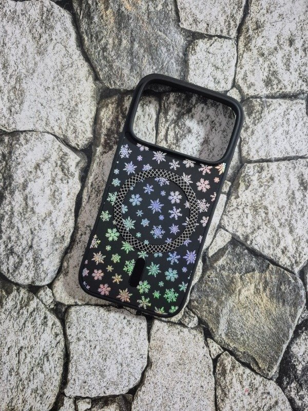 Producto - Funda rígida MagSafe diseño invierno Iphone 17 Pro