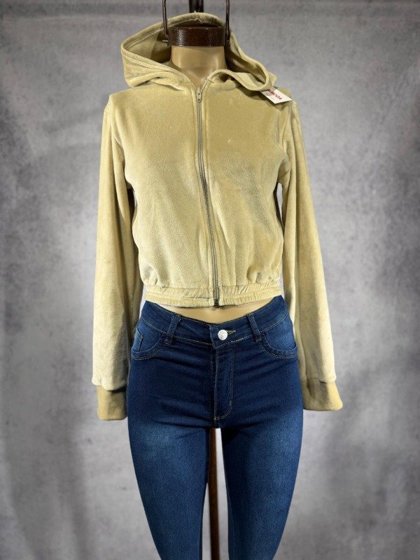 Producto - CAMPERA PLUSH BEIGE JUVENIL