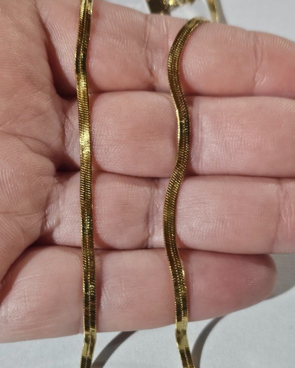Producto - Cadena plana dorada 2.5mm  40 + 5 cm