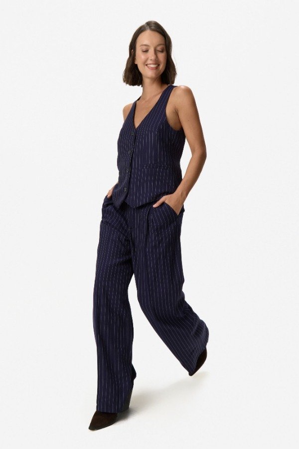 Producto - PANTALON SASTRERO RAYADO CON PINZAS