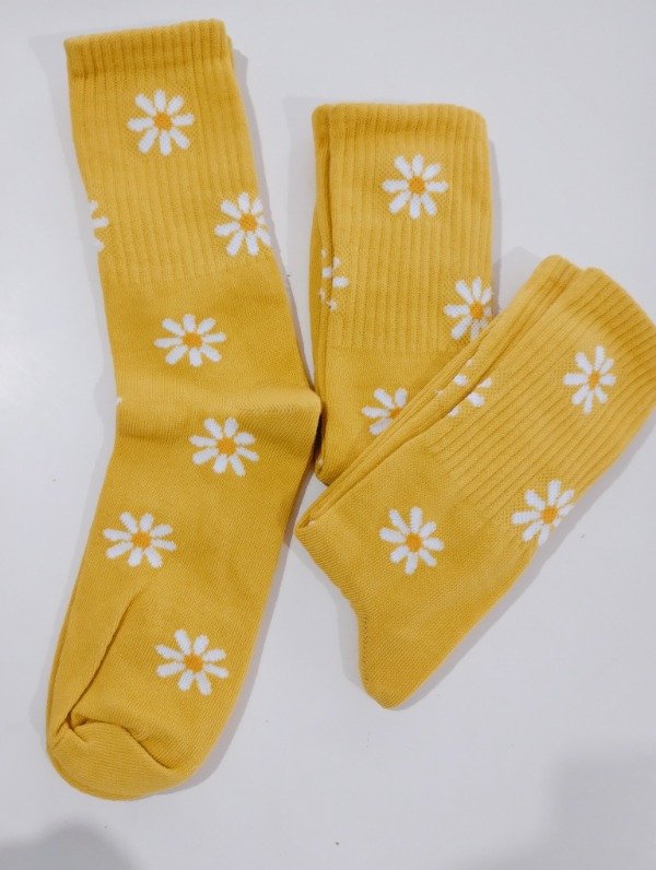 Producto - Tenis  Flores color amarillo del 35-40 x unidad