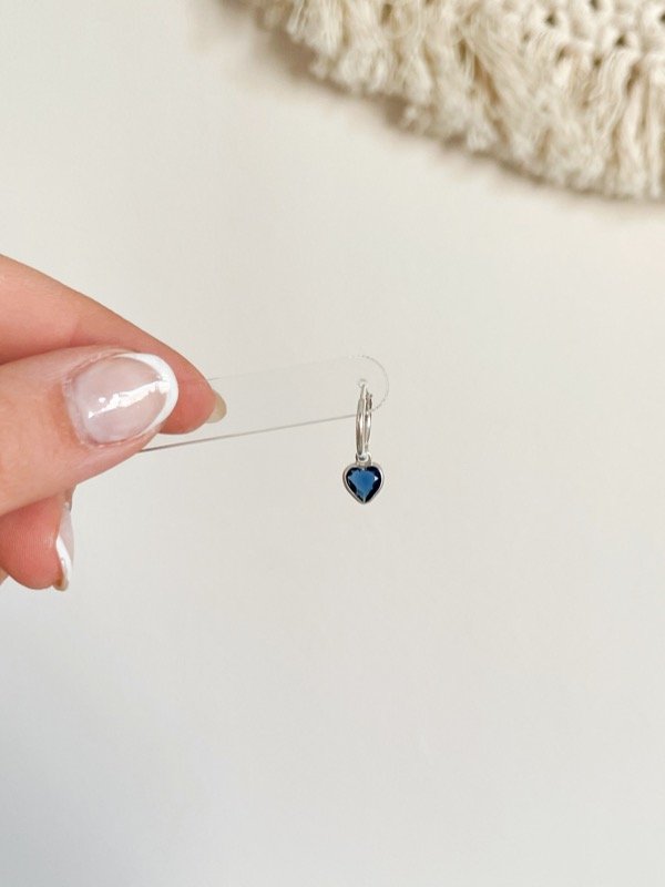 Producto - ARGOLLITA ALEXA CORAZON AZUL 11MM (UNIDAD)