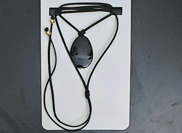 Producto - Chocker Dije Acrílico Ovalado Gamuza