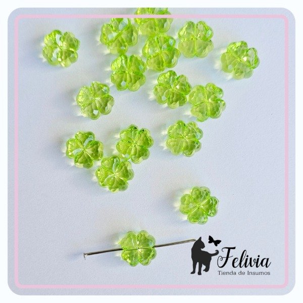 Producto - Trebol plastico pasante x 10u.