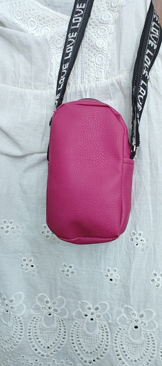 Producto - Porta Celular Eco Cuero correa Love Rosa