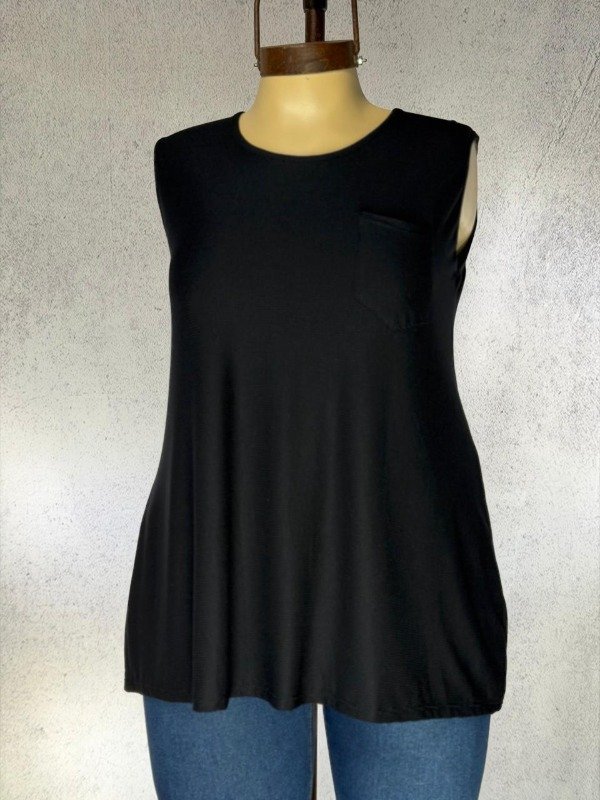Producto - MUSCULOSA NEGRA MORLEY BASICA CON BOLSILLO