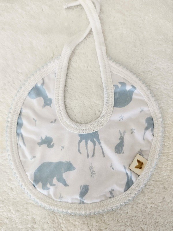 Producto - Babero redondo Bosque celeste