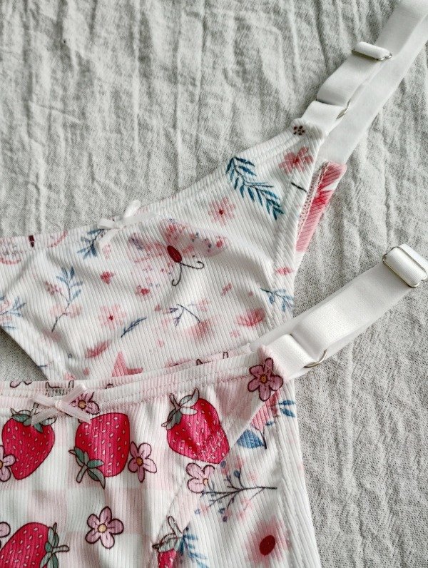 Producto - PACK x2 LESS 36 AL 44 MICROMORLEY (FRUTILLA, FLORES Y MARIPOSAS)