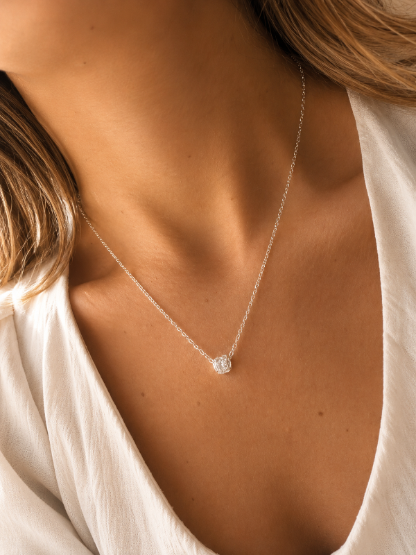 Producto - Collar Veyra Acero Blanco