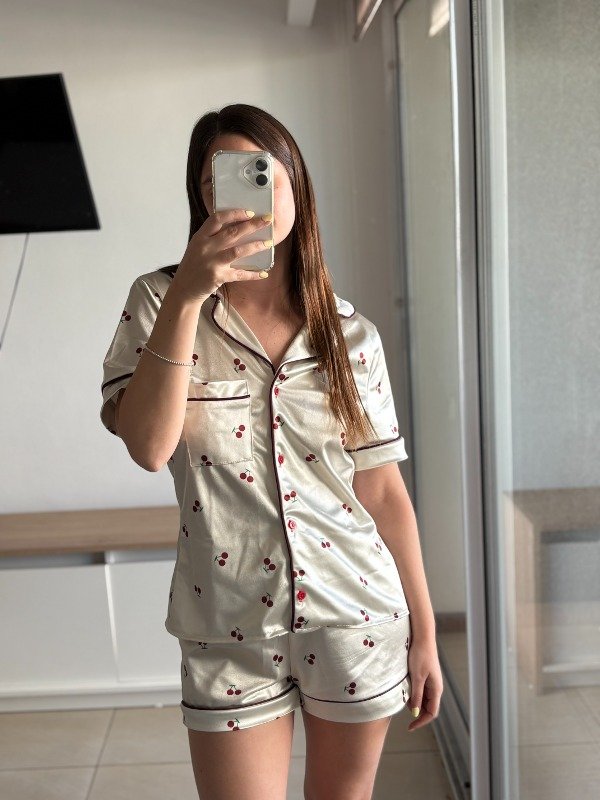 Producto - Conjunto Camisero Cherry