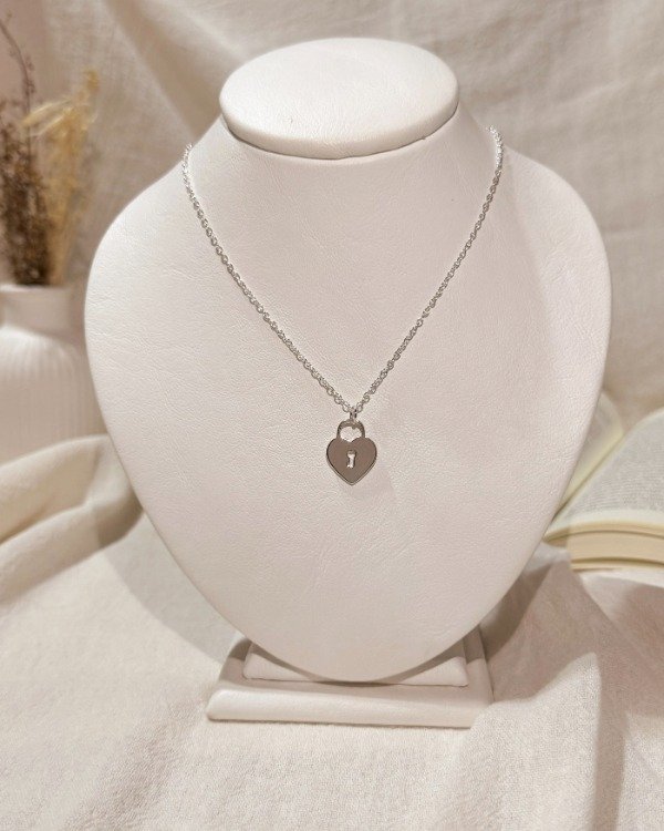 Producto - Collar dije corazón candado