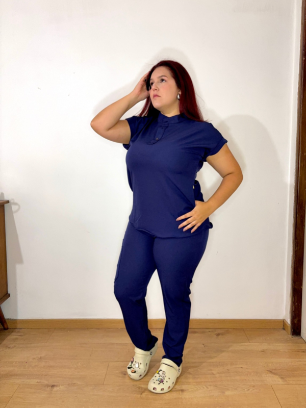 Producto - Ambo Vertex Azul Marino