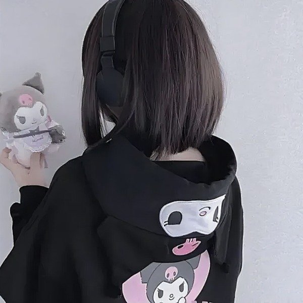 Producto - Campera Kuromi Frizada