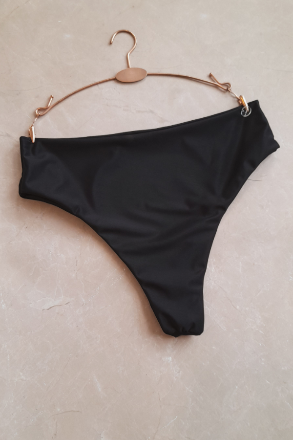 Producto - Trusa Negra