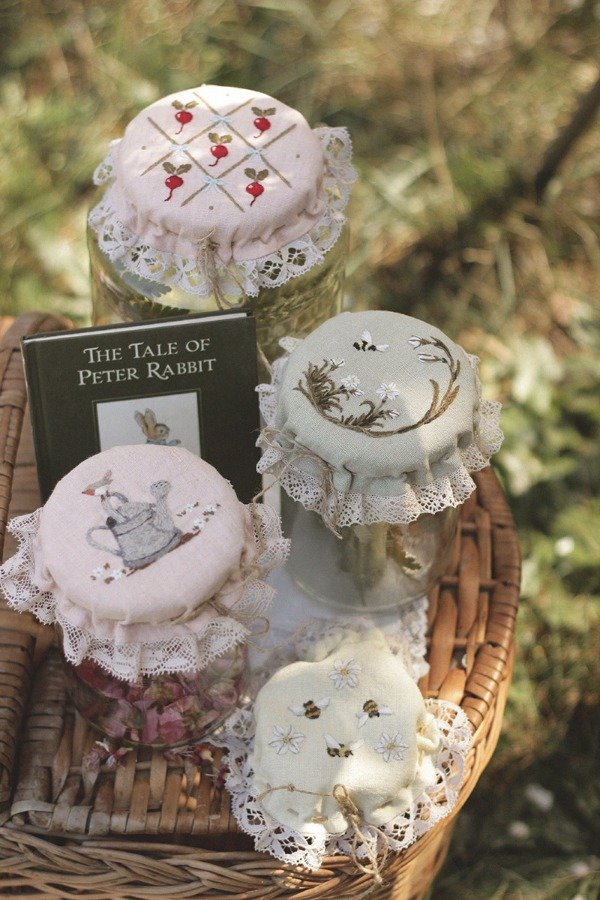 Producto - Bonnets Bordados "Benjamin's Garden" - 0