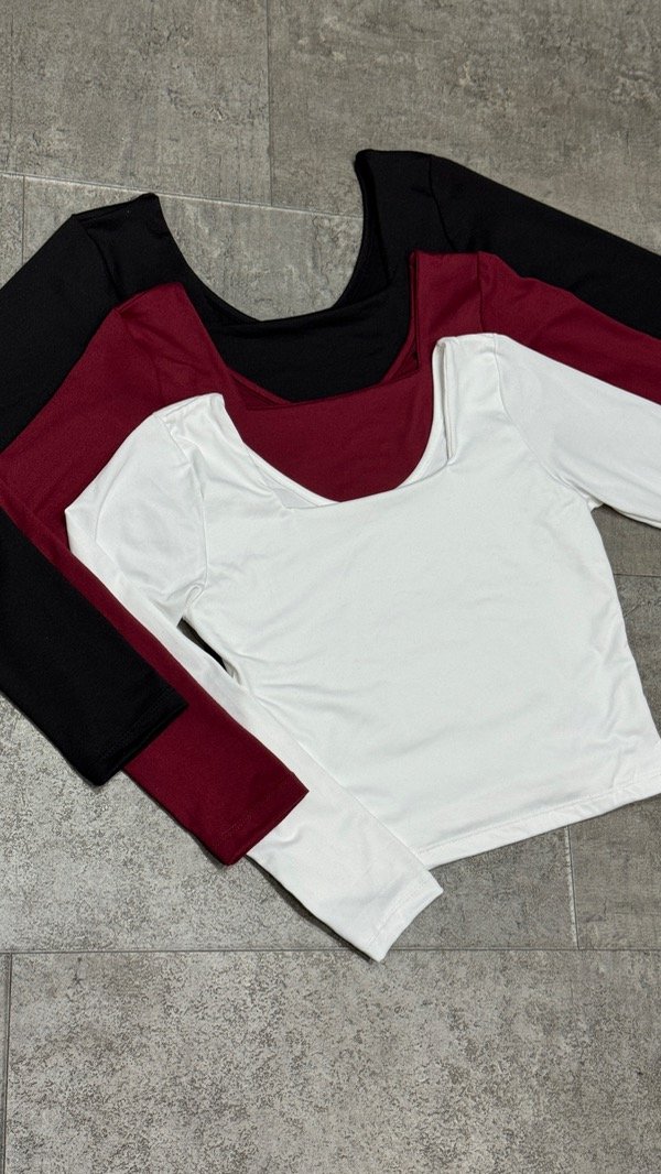 Producto - Camiseta cuello cuadrado