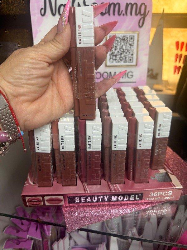 Producto - Labial + delineador de labios