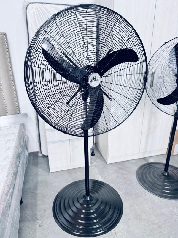 Producto - Ventilador de Pie 31'' Anca