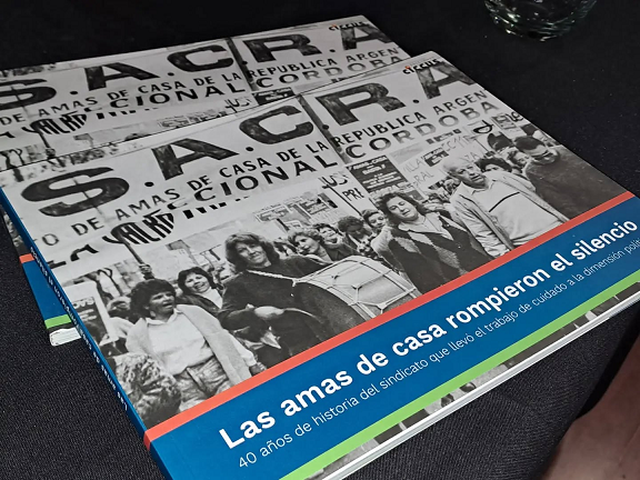 Producto - LAS AMAS DE CASA ROMPIERON EL SILENCIO