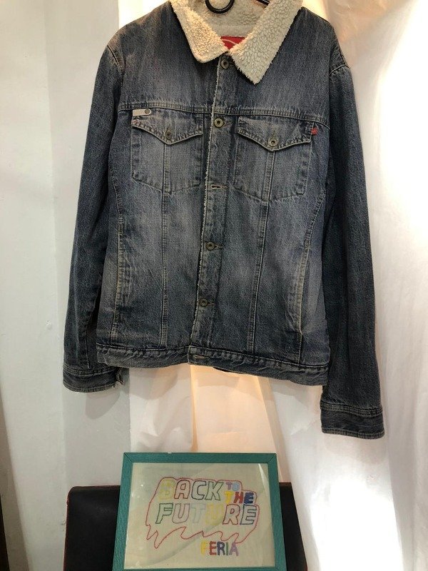 Producto - campera solido de jean y corderito