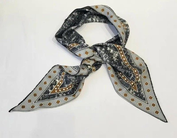 Producto - Pañuelo Olena