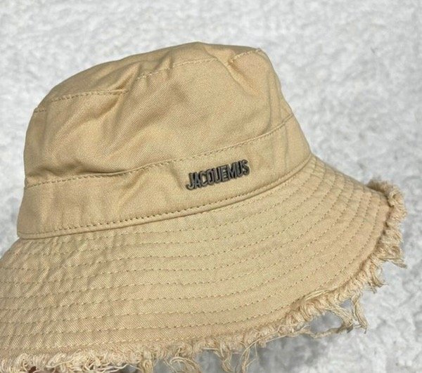 Producto - Piluso Jacquemus Beige