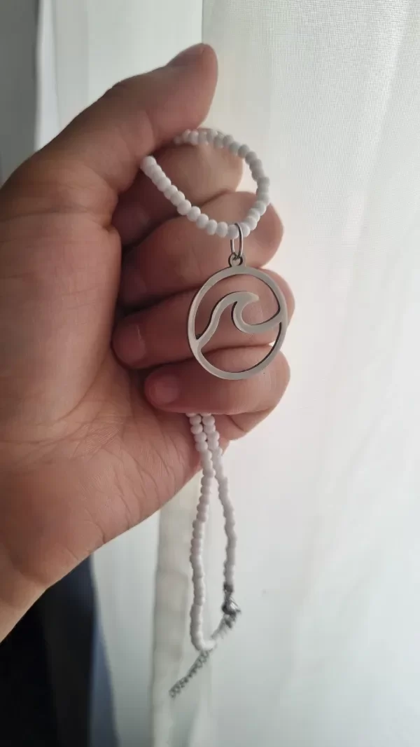 Producto - Gargantilla olita con mostacilla blancas