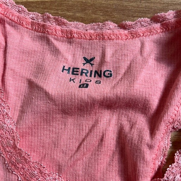Producto - Músculosa Hering Coral 12A - 1