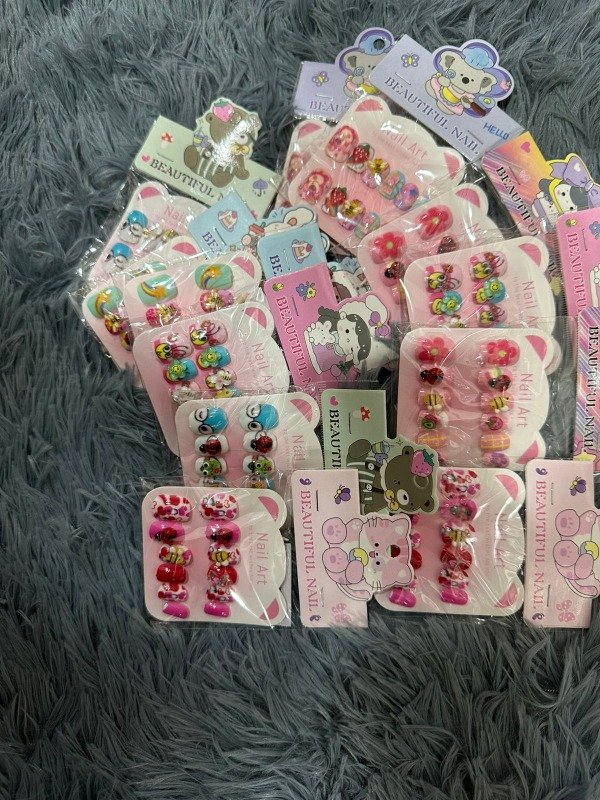 Producto - BEUTIFUL NAILS UNAS POSTIZAS INFANTILES X12