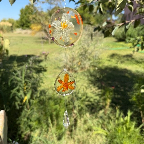 Producto - Atrapasol Crocosmia