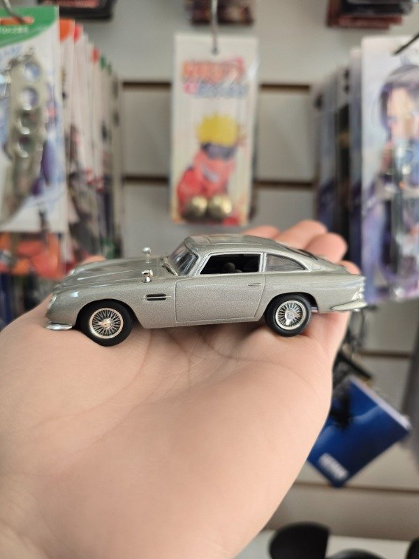 Producto - Auto James Bond 1:43