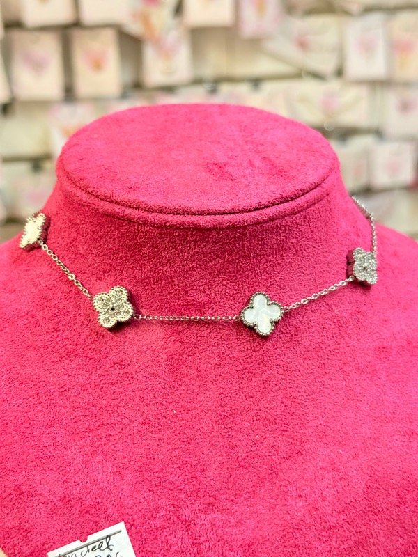 Producto - Gargantilla van cleef acero quirúrgico plateado