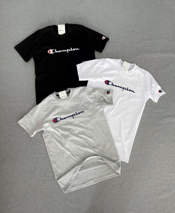 Producto - Remera black 140 bordadas