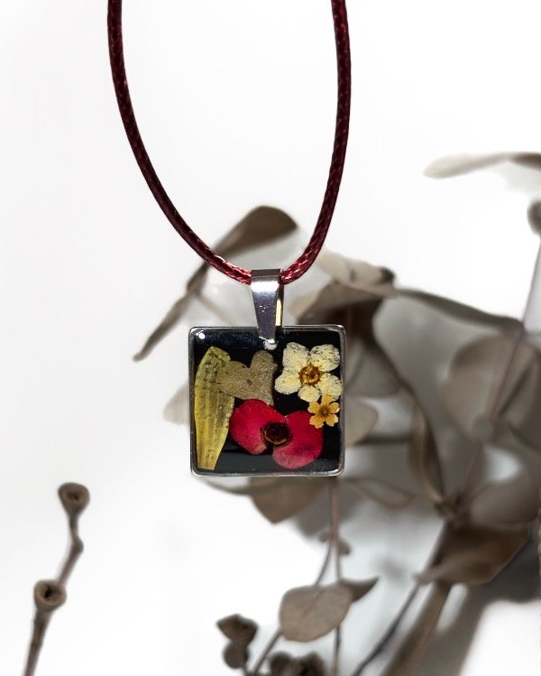 Producto - Dije Mix negro AQ