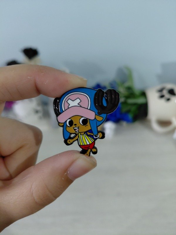 Producto - Pin metalizado - One piece #1283