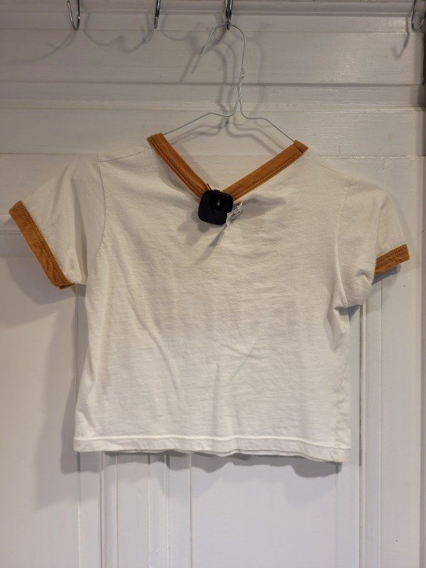 Producto - Remera 47 STREET blanca logo beige- Talle 18 años- PRECIO: 14X - 2