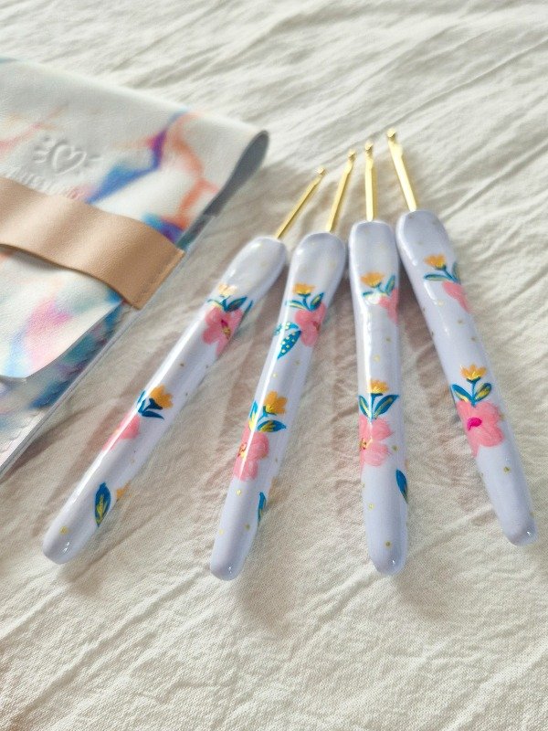 Producto - 4 VARITAS + ESTUCHE DE CUERO BATIK DE REGALO!