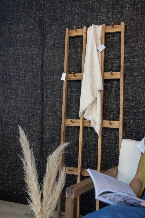 Producto - PERCHERO GRANDE