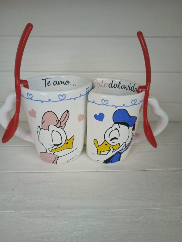Producto - JUEGO DE TAZAS CORAZÓN DONALS Y DAISY BESITOS
