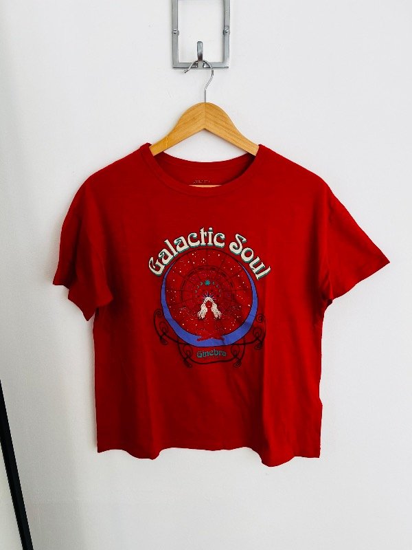Producto - Remera Ginebra 19 - 1