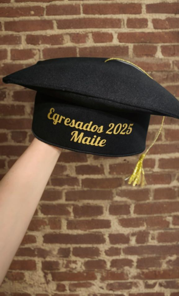 Producto - birrete de Egresados con Nombre Personalizado
