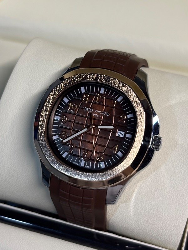 Producto - Patek Philippe Aquanaut Date Rose Gold