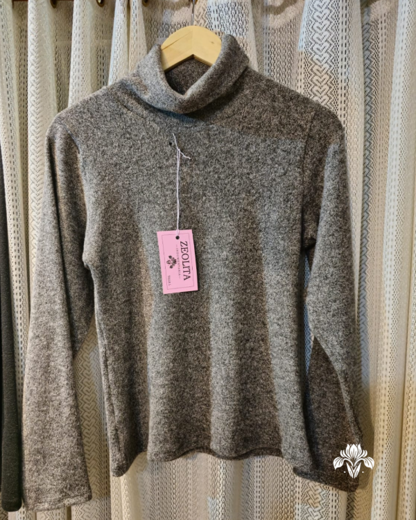 Producto - Polera Gris Oscuro