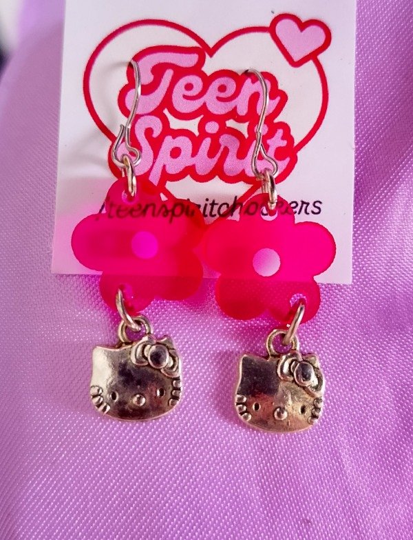 Producto - Aros kitty flor