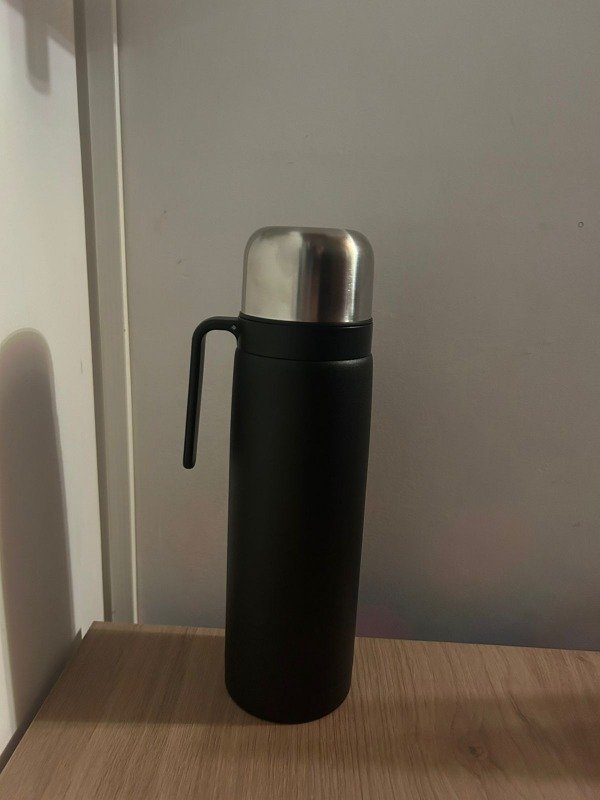 Producto - termo media manija negro 1 litro