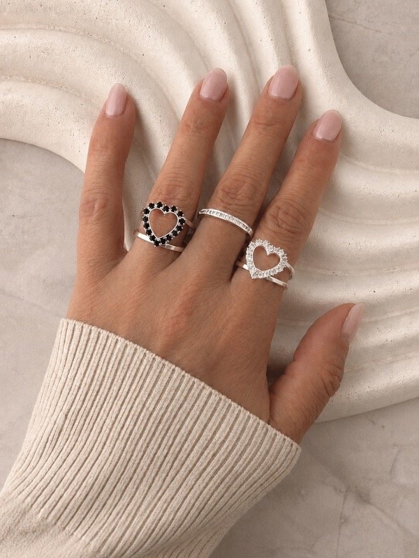 Producto - ANILLO DE PLATA CORAZÓN CUBICS 0177