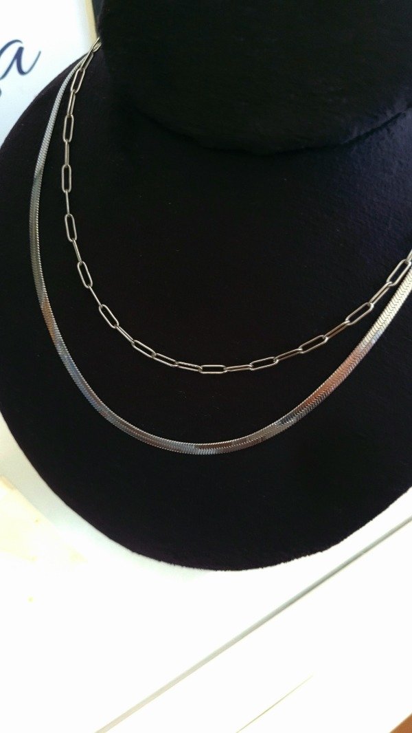 Producto - Collar doble cadena clip y cola ratón de acero quirúrgico