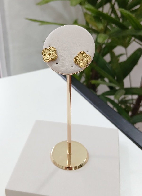 Producto - Aros van cleef en acero quirúrgico dorado
