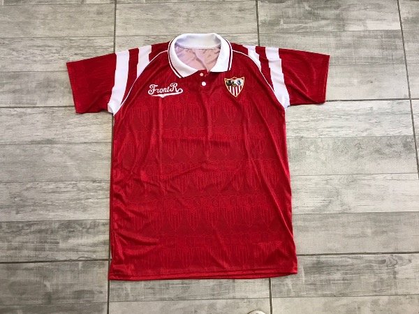 Producto - Camiseta retro de Sevilla Roja