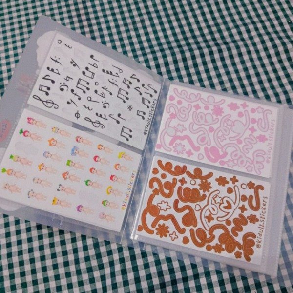Producto - Sticker Binder - 1